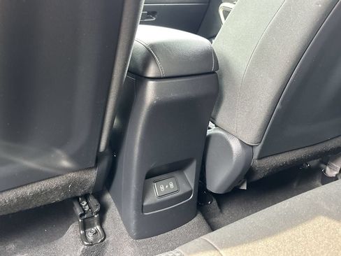 Used 2024 Kia Soul S FWD image 23