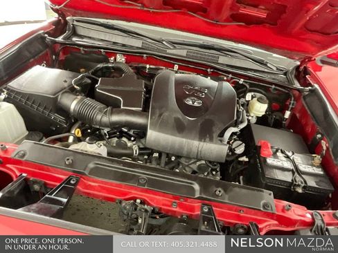 Used 2022 Toyota Tacoma TRD Sport w/ Technology Package image 49