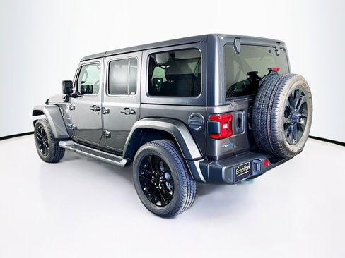 Used 2023 Jeep Wrangler Unlimited Sahara w/ Cold Weather Group AWD/4WD image 5