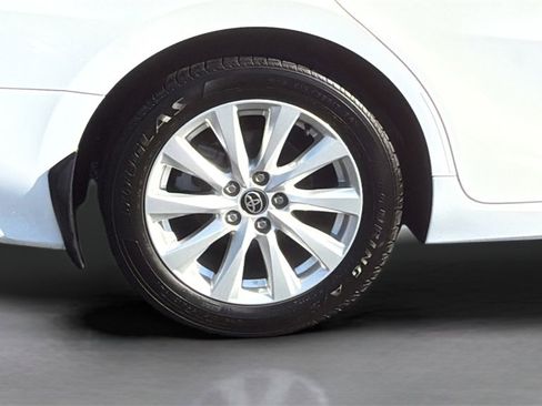 Used 2020 Toyota Camry LE image 24
