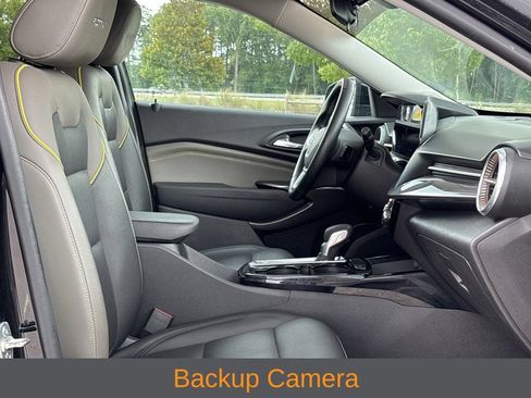 Used 2025 Chevrolet Trax ACTIV w/ Driver Confidence Package FWD image 6