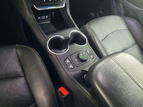 Used 2019 GMC Terrain SLT w/ Preferred Package AWD/4WD image 26