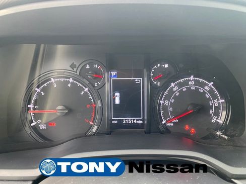 Used 2023 Toyota 4Runner 40th Anniversary SE AWD/4WD image 33