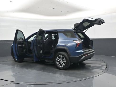 Used 2026 Chevrolet Equinox LT FWD image 49