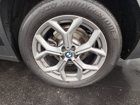 Used 2025 BMW X4 xDrive30i w/ Premium Package AWD/4WD image 9
