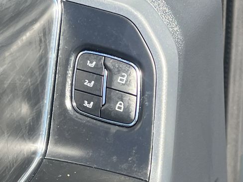 Used 2024 Ford F150 Lariat w/ FX4 Off-Road Package image 24