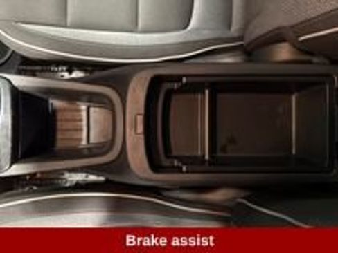 Used 2021 Chevrolet TrailBlazer LS FWD image 18