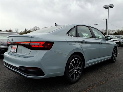 New 2026 Volkswagen Jetta SE image 4