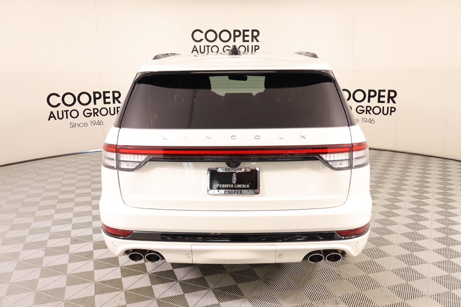 Certified 2025 Lincoln Aviator Reserve w/ Equipment Group 201A AWD/4WD image 24