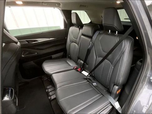 Certified 2025 INFINITI QX60 Luxe w/ Vision Package image 21