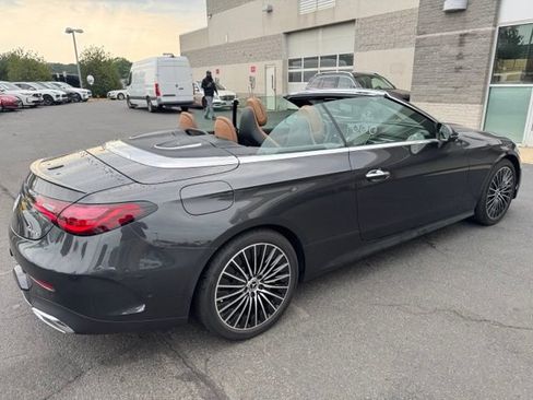 Used 2024 Mercedes-Benz CLE 450 4MATIC Cabriolet image 20