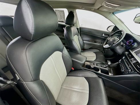 Used 2020 Kia Optima Premium image 29