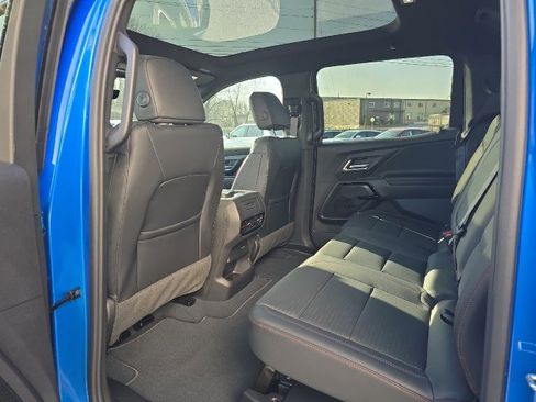 New 2025 Chevrolet Silverado EV RST image 21