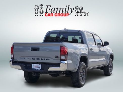 Used 2021 Toyota Tacoma SR5 RWD image 4