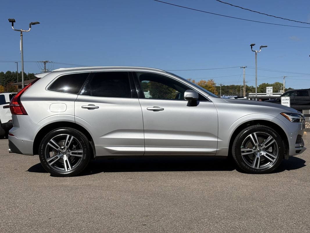 Used 2019 Volvo XC60 T6 Momentum w/ Premium Package AWD/4WD image 9