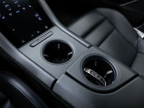 Certified 2023 Porsche Taycan GTS image 23