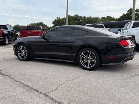 Used 2017 Ford Mustang Premium RWD image 7