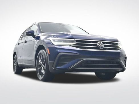 Used 2022 Volkswagen Tiguan SE image 32