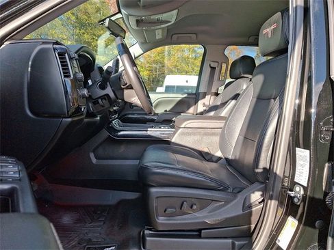 Used 2018 Chevrolet Silverado 1500 LT w/ All Star Edition image 13