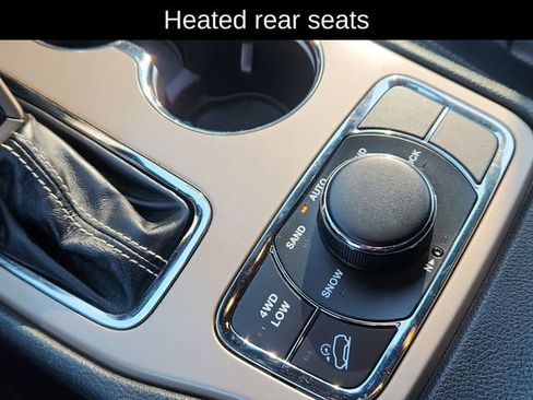 Used 2016 Jeep Grand Cherokee Limited w/ Luxury Group II image 45