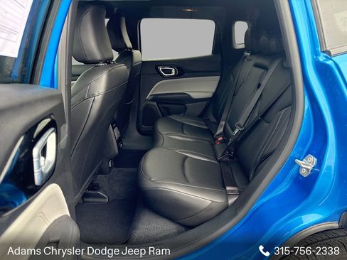 Used 2025 Jeep Compass Limited AWD/4WD image 11
