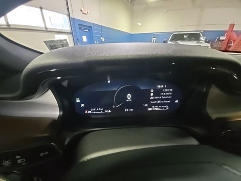 Used 2023 Lincoln Aviator Reserve w/ Equipment Group 201A image 7