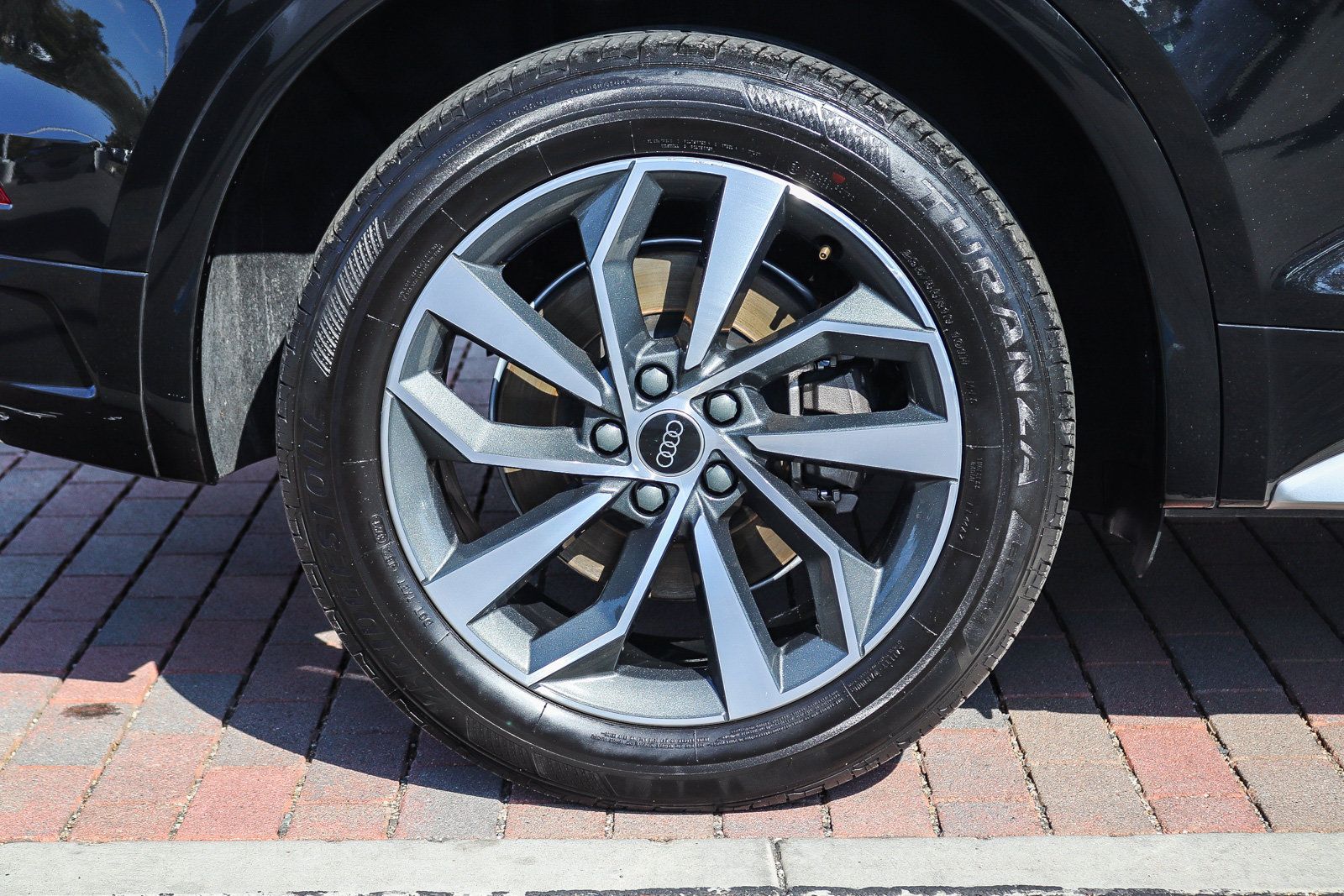 Used 2023 Audi Q5 2.0T Premium w/ Convenience Package AWD/4WD image 9