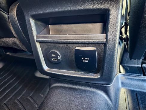 Used 2021 Ford Edge Titanium w/ Class II Trailer Tow Package image 40