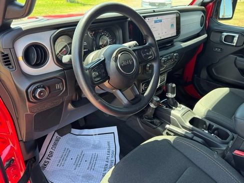 Certified 2025 Jeep Wrangler Unlimited Sport AWD/4WD image 12