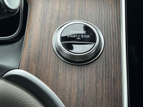 New 2026 Mercedes-Benz GLC 300 4MATIC image 38