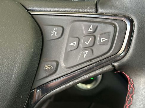 Used 2023 Chevrolet Equinox RS FWD image 20