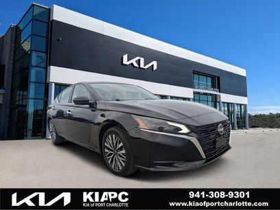 Used 2025 Nissan Altima 2.5 SV w/ SV Premium Package