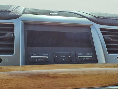 Used 2011 Lincoln MKS image 17