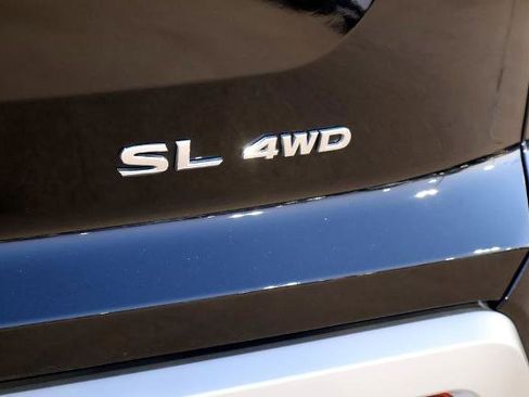 Certified 2025 Nissan Pathfinder SL image 8