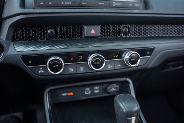 Used 2025 Honda CR-V EX image 23