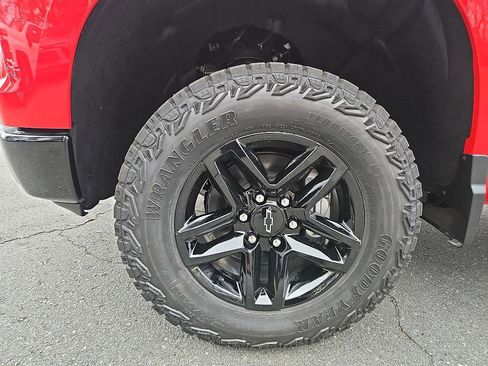 New 2026 Chevrolet Silverado 1500 Custom Trail Boss image 9