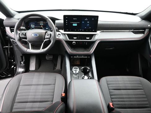 Used 2025 Ford Explorer ST-Line w/ ST-Line Street Pack image 22