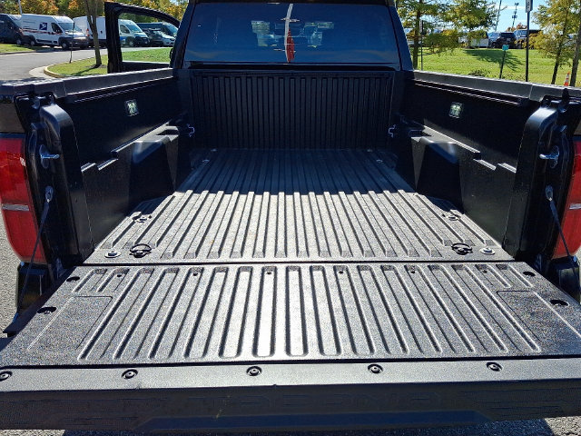 Used 2025 Toyota Tacoma SR5 AWD/4WD image 27