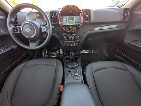 Used 2024 MINI Cooper Countryman image 12
