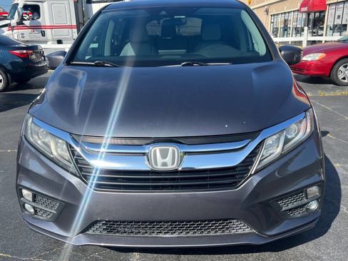 Used 2018 Honda Odyssey EX image 2