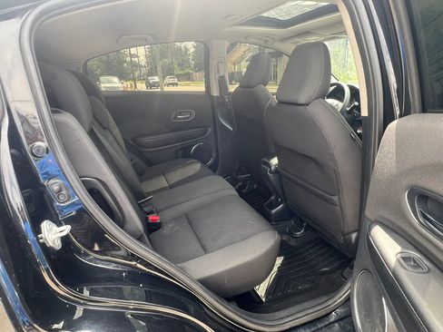 Used 2022 Honda HR-V EX image 30