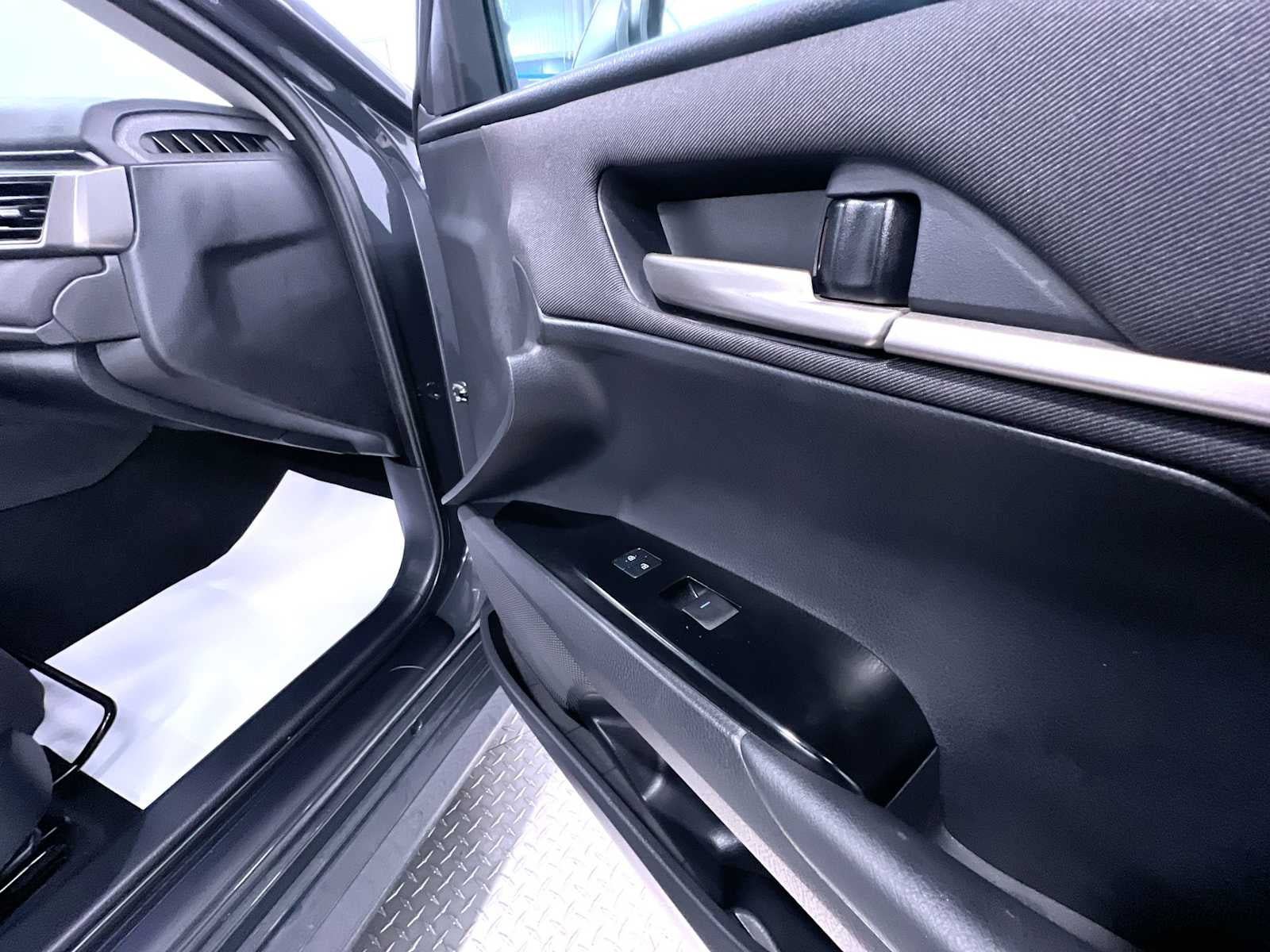 Used 2025 Toyota Camry LE FWD image 35