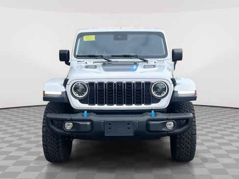 Used 2024 Jeep Wrangler Unlimited Rubicon 4xe AWD/4WD image 2