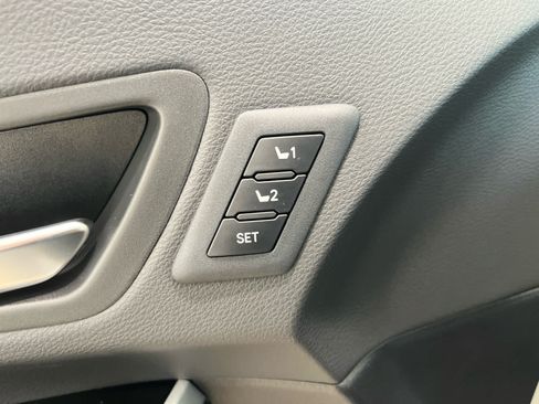 New 2026 Toyota Sienna Platinum AWD/4WD image 18