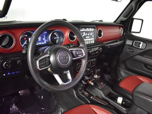 Used 2023 Jeep Wrangler Unlimited Rubicon 4xe AWD/4WD image 13