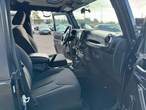 Used 2015 Jeep Wrangler Sport AWD/4WD image 10
