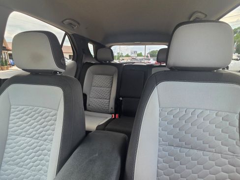 Used 2021 Chevrolet Equinox LT FWD image 22