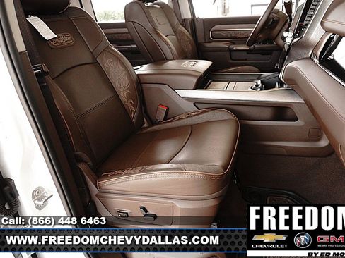 Used 2025 RAM 2500 Limited AWD/4WD image 12
