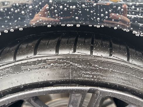 Used 2018 Chevrolet Camaro ZL1 image 31