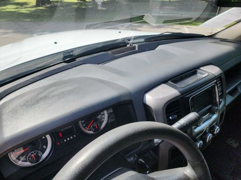 Used 2016 RAM 3500 Tradesman w/ Chrome Appearance Group RWD image 23